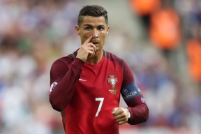 AYX体育官网-浓眉健康状态良好湖人高层安心，湖人队球员浓眉